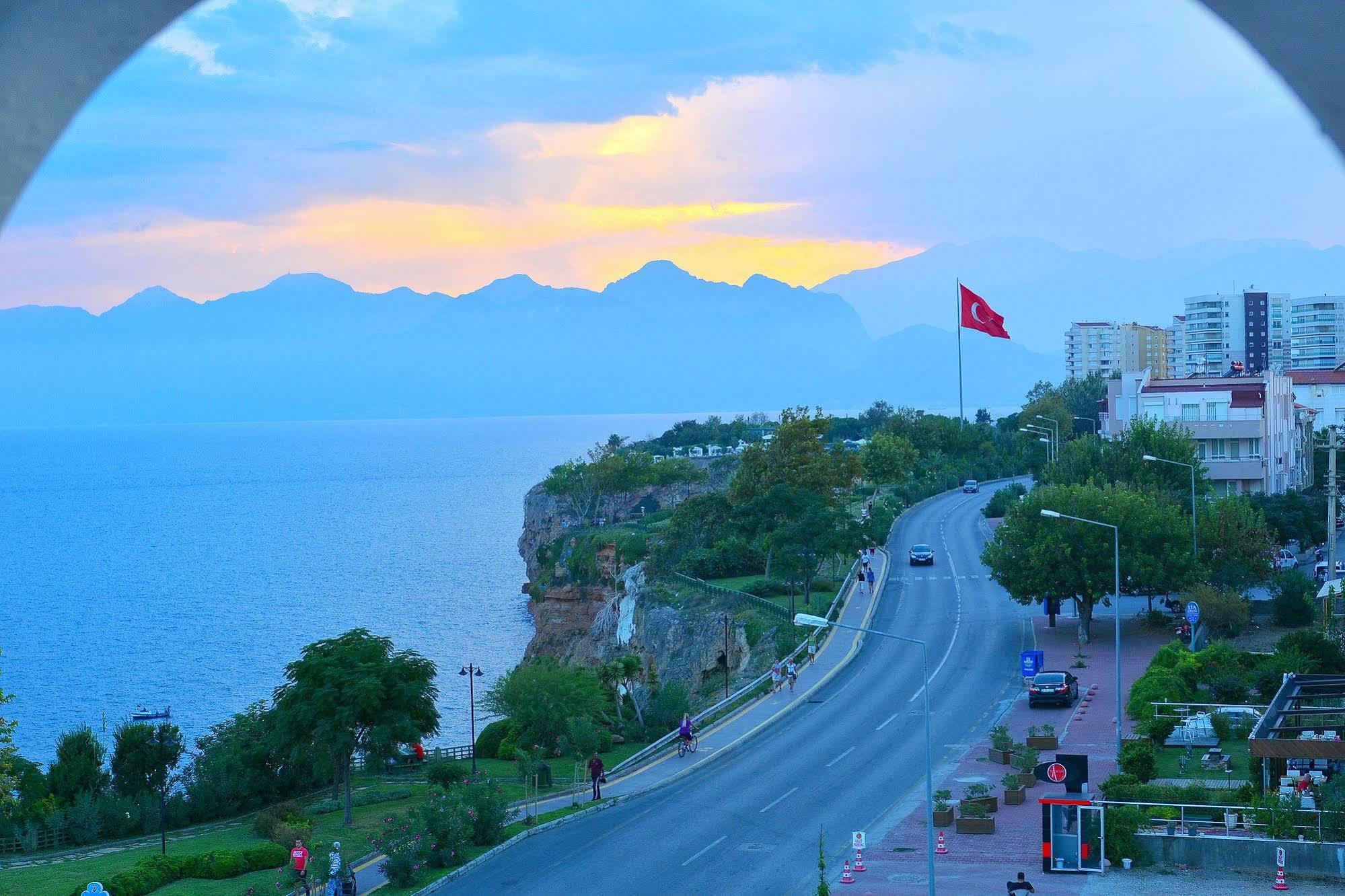 Nebilux Hotel Antalya Ngoại thất bức ảnh
